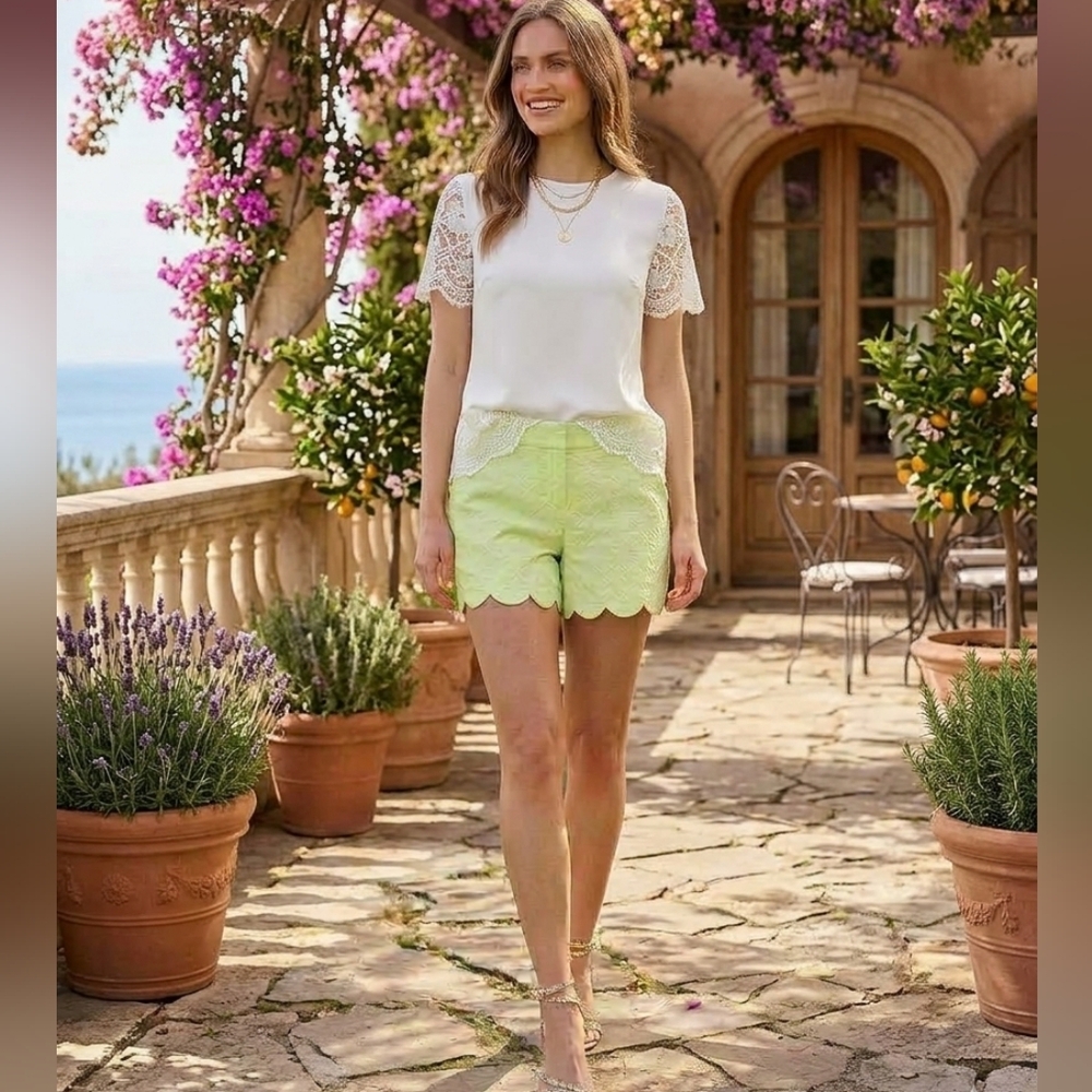 Lace-Trim Scallop Hem Shorts in Lime Green